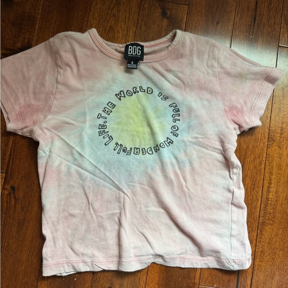 Urban Outfitters Pink Graphic Crop Top - Picture 4 of 4